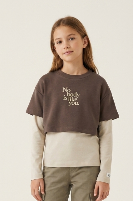 Set 2 Pezzi T-Shirt con Crop Top No body is like you