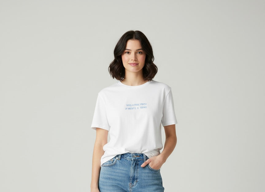 T-Shirt Vado a Fare Finta di Niente e Torno Ricamo
