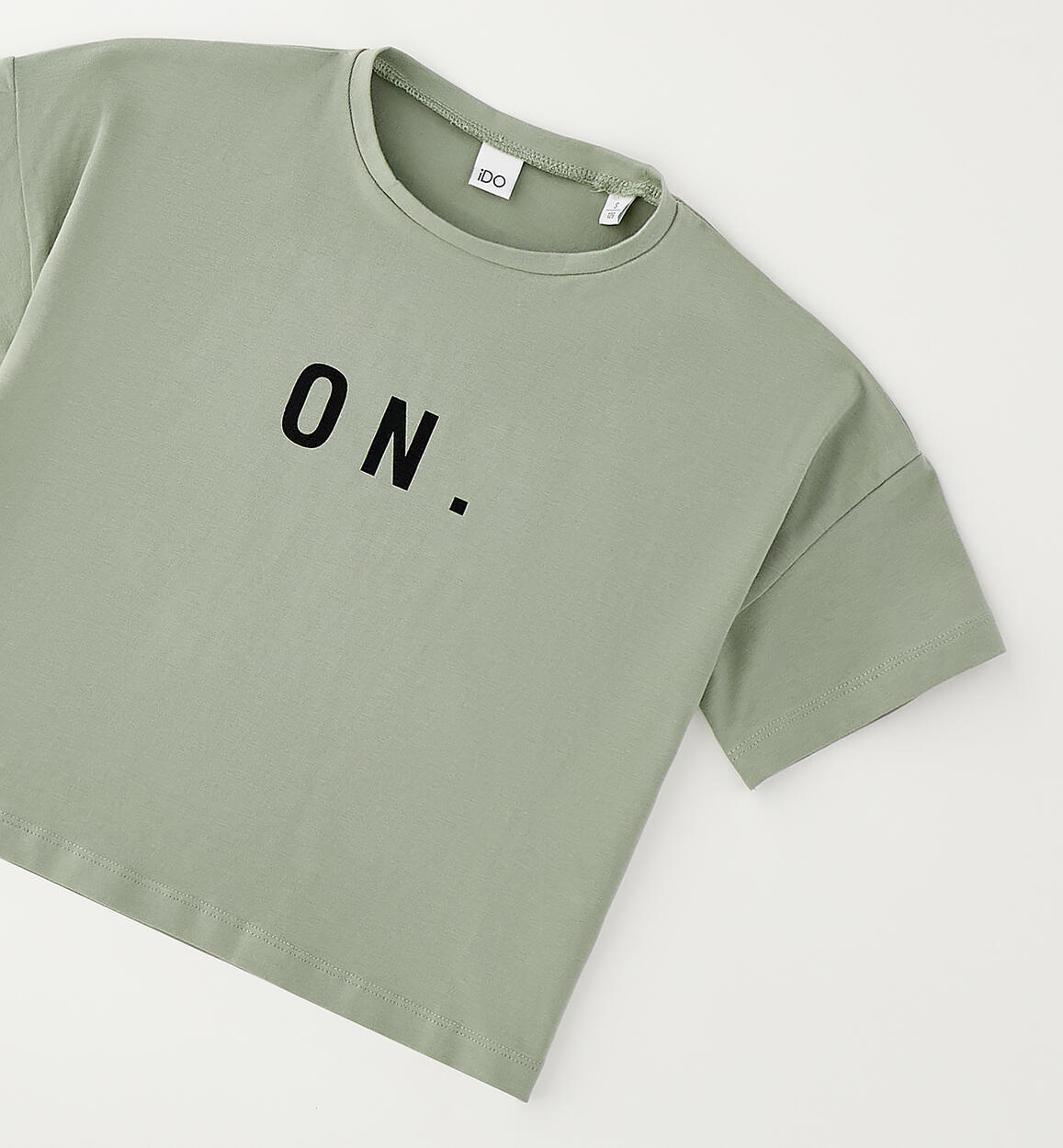 T-shirt ON. Boxy Fit