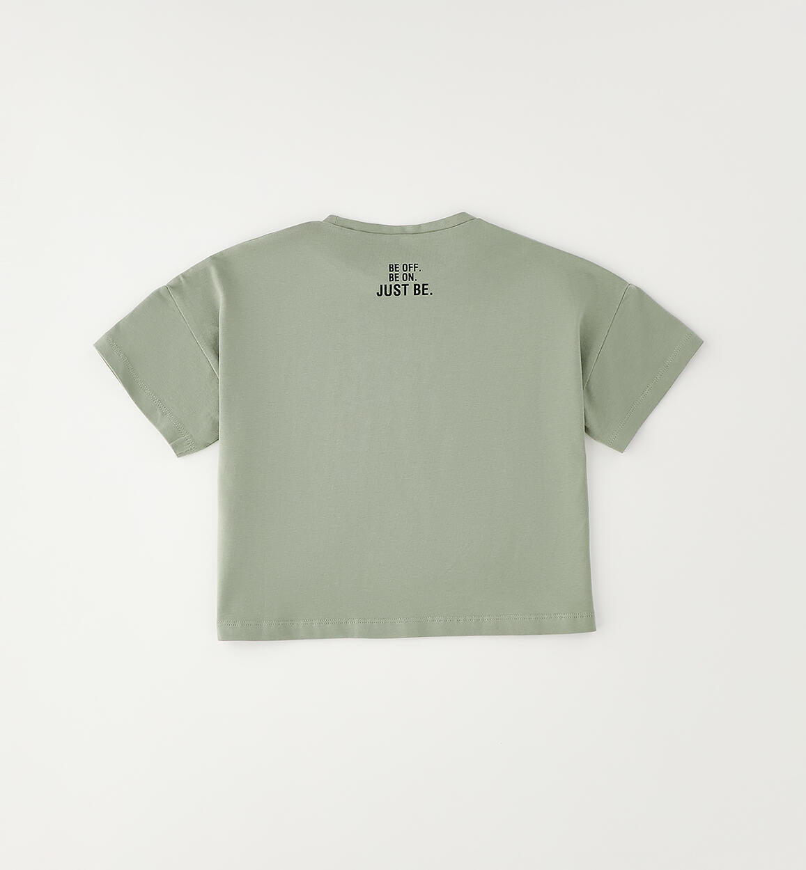 T-shirt ON. Boxy Fit
