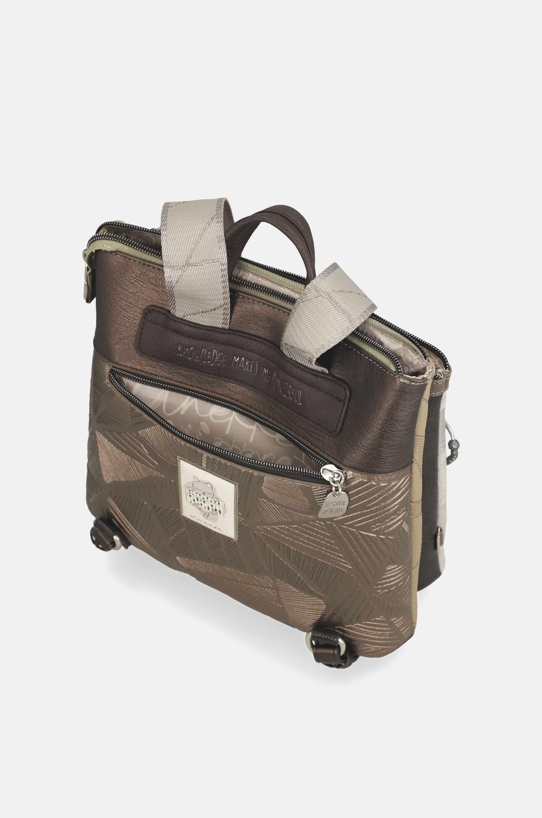 8300933014542
Zaino quadrato Sophia