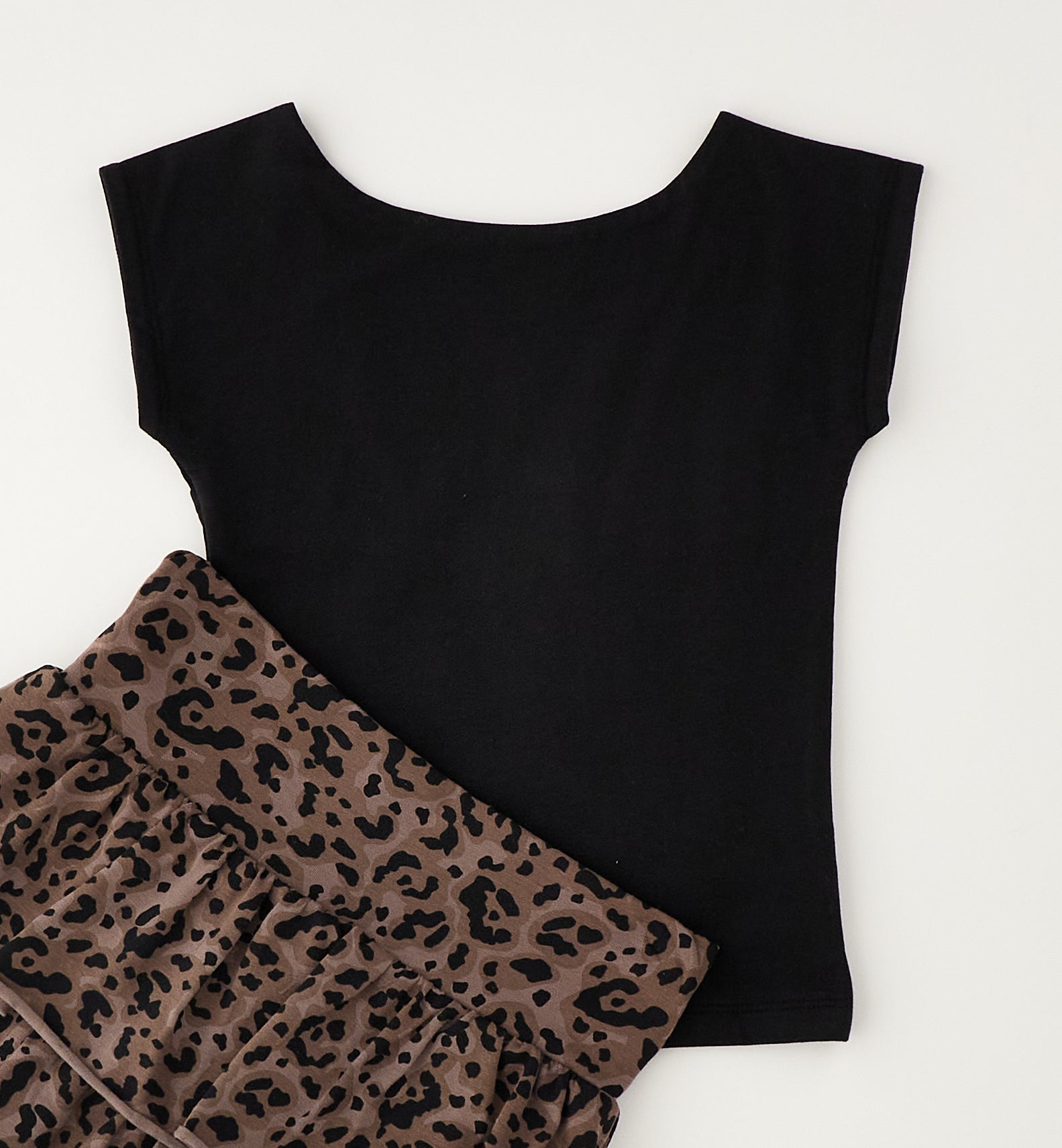 Completo con Gonna Urban Jungle Vibes