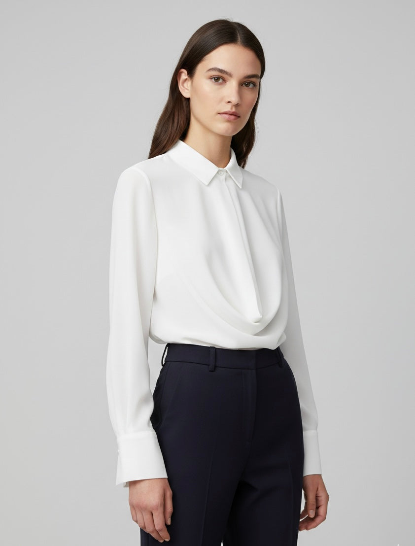 Camicetta Silk-Touch con Scollo a Drappeggio e Taglio Cropped Bianca