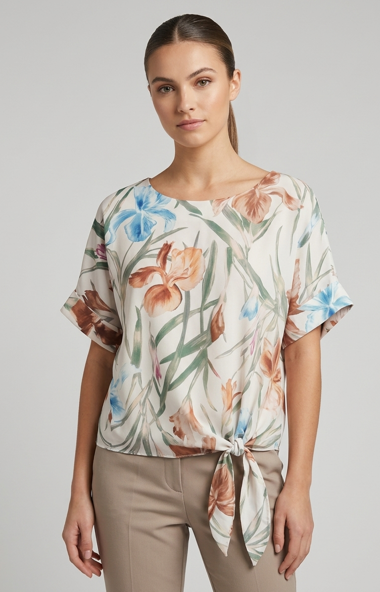 Blusa a Fantasia Floreale con Nodo Rosa