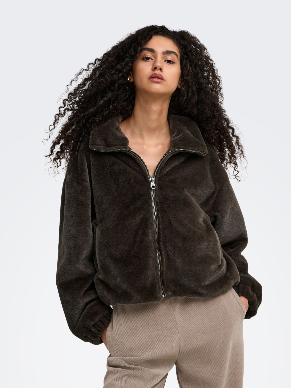 Giacca Only Dana in Ecopelliccia con Zip Marrone Moka