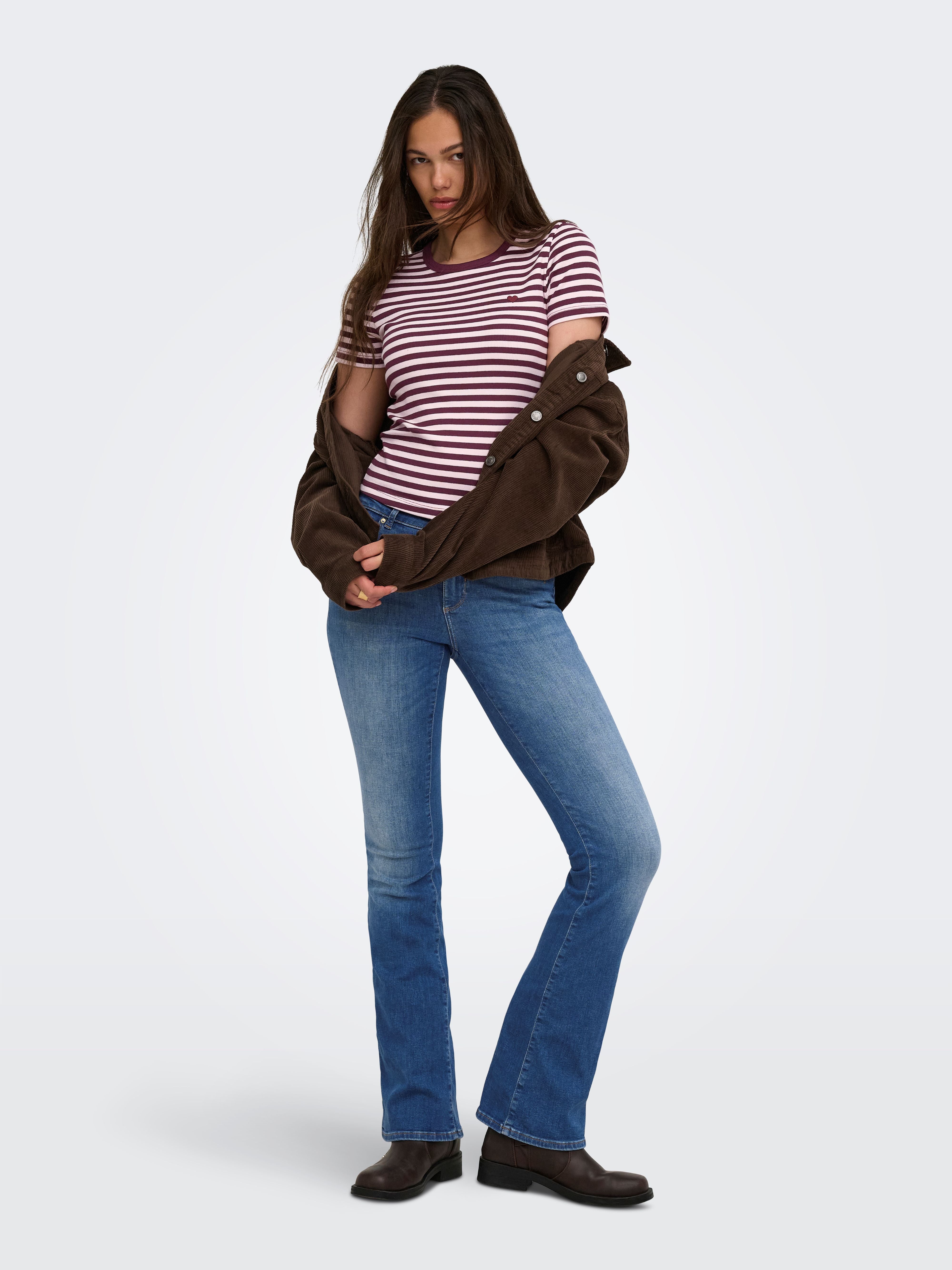T-shirt Val a Righe Rosa e Bordeaux Con Cuore