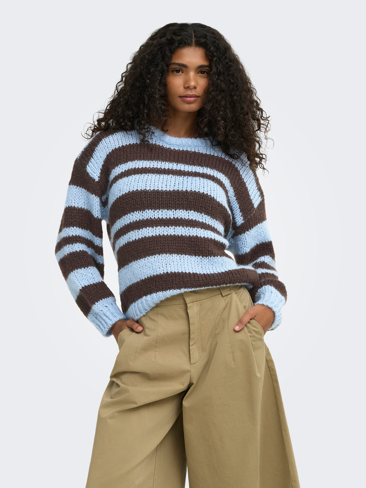 Maglione Girocollo Only Nordic a Righe Celeste e Marrone